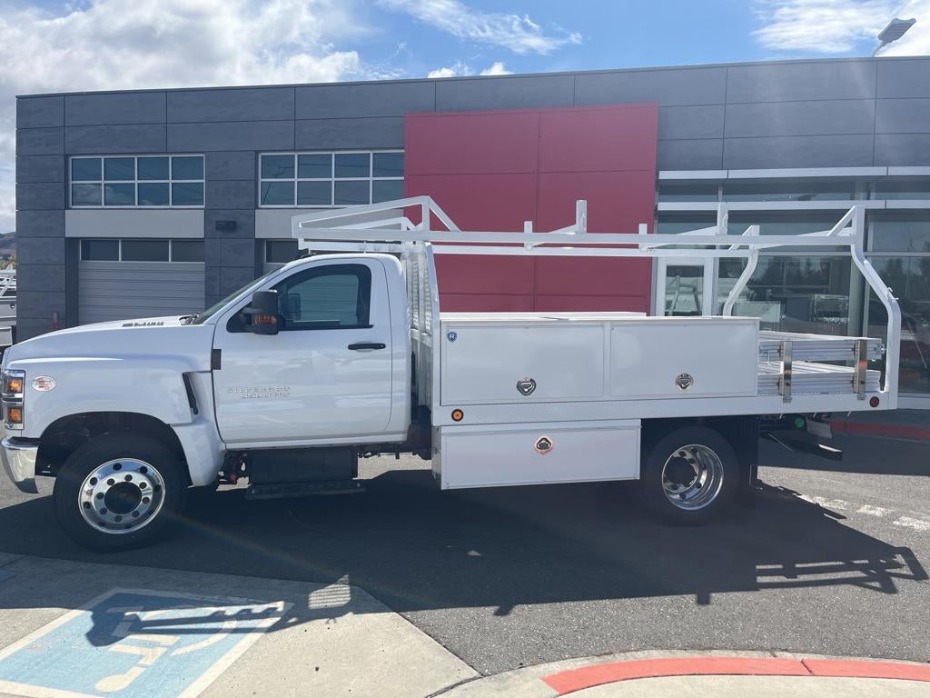 2023 Chevrolet Silverado 5500 HD Work Truck