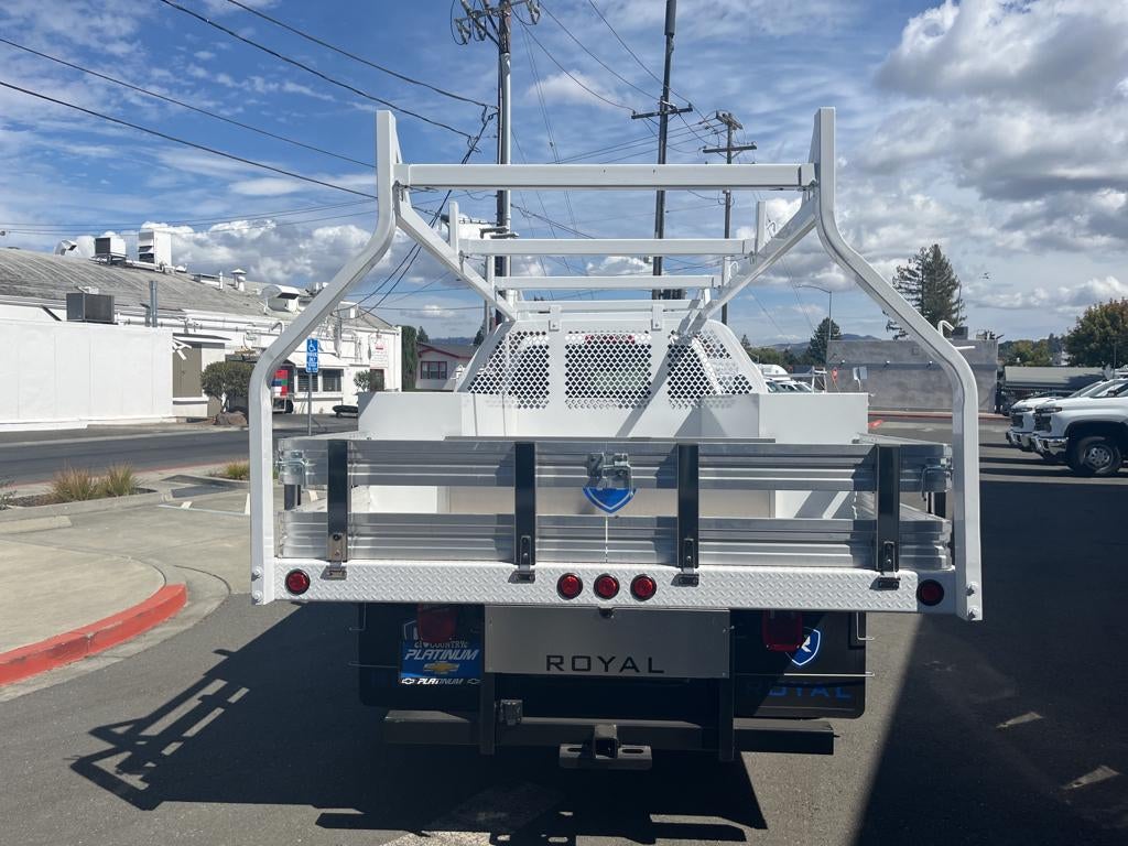 2023 Chevrolet Silverado 5500 HD Work Truck
