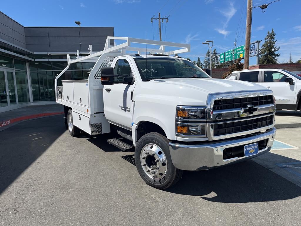 2023 Chevrolet Silverado 5500 HD Work Truck
