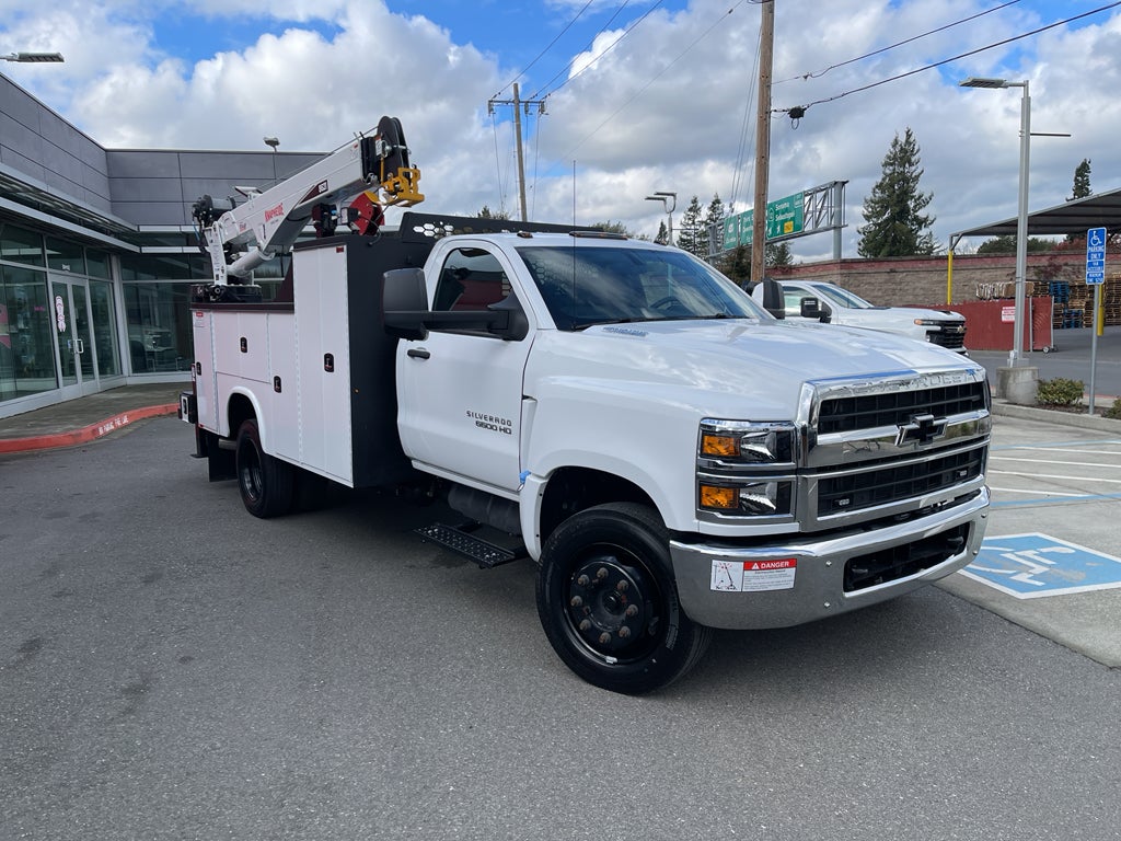 2024 Chevrolet Silverado 6500 HD Work Truck
