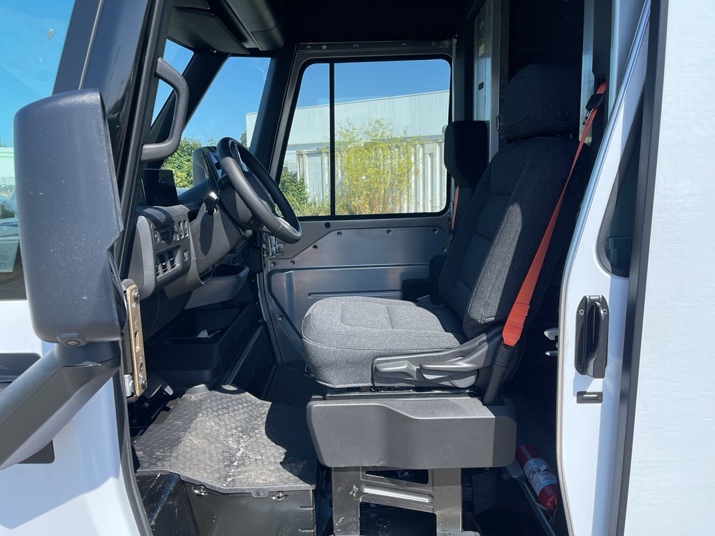 2025 Chevrolet BrightDrop 400 AWD 400