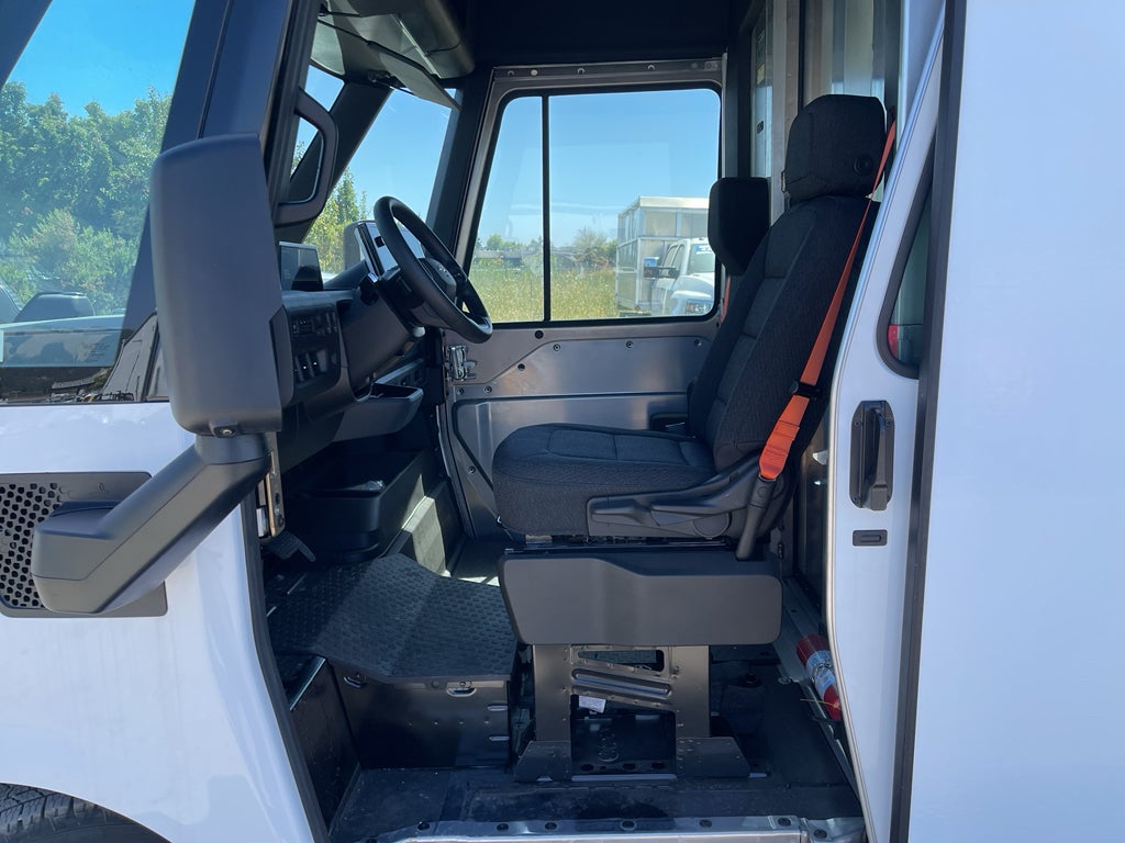 2025 Chevrolet BrightDrop 400 AWD 400