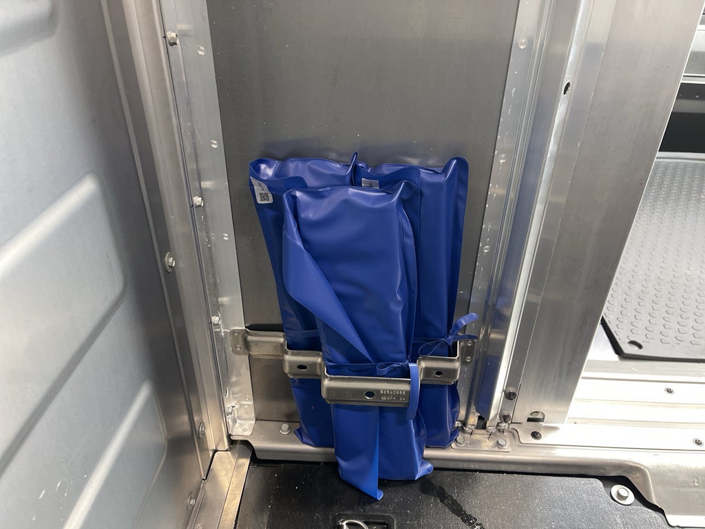 2025 Chevrolet BrightDrop 400 AWD 400