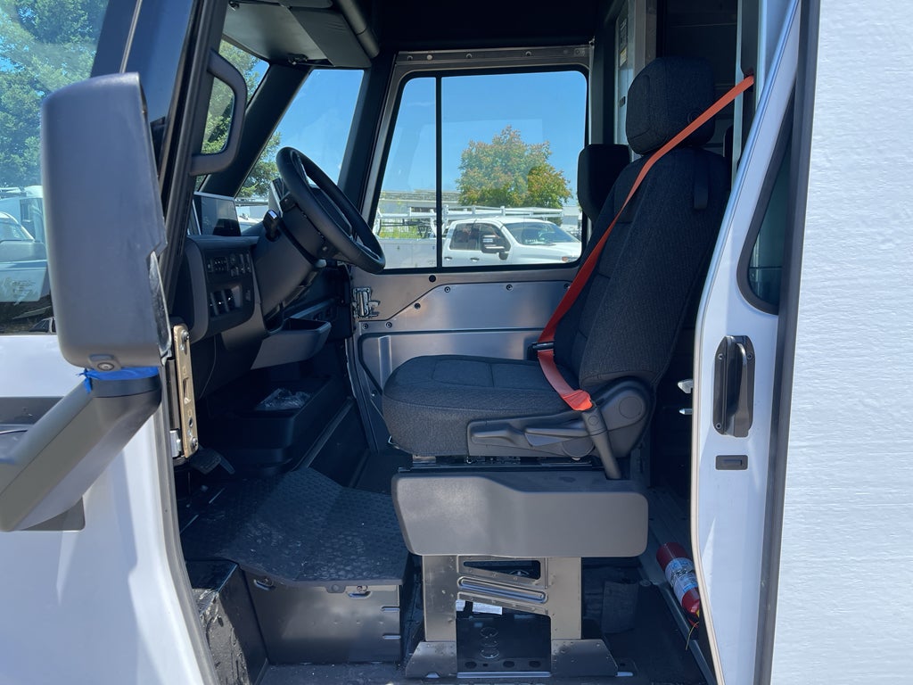2025 Chevrolet BrightDrop 400 AWD 400
