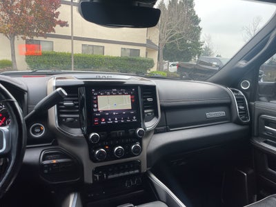 2019 RAM 3500 Laramie Crew Cab 4x4 8' Box