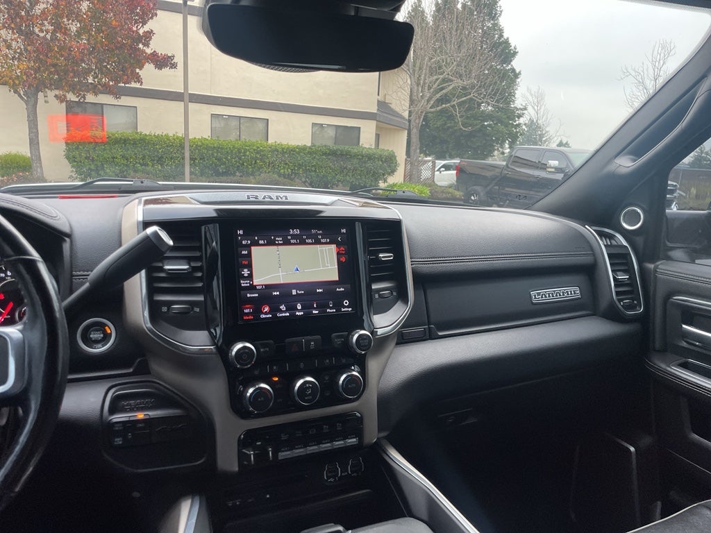 2019 RAM 3500 Laramie Crew Cab 4x4 8' Box