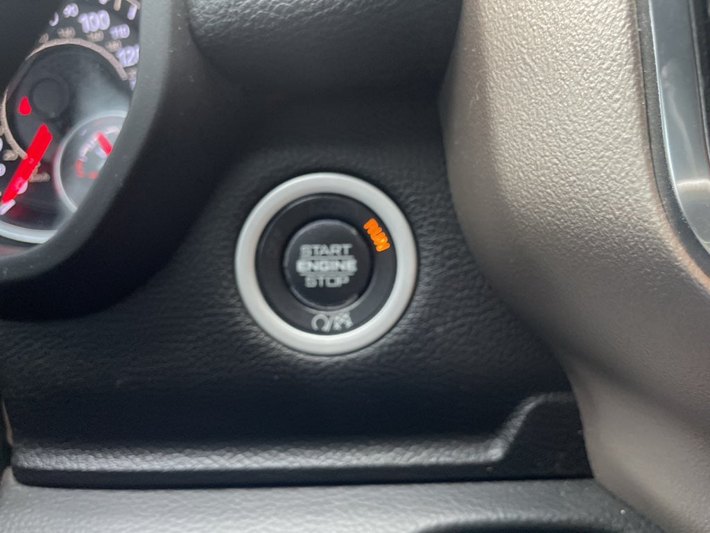 2019 RAM 3500 Laramie Crew Cab 4x4 8' Box