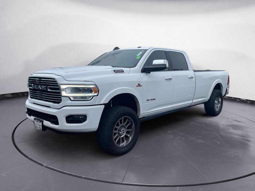 2019 RAM 3500 Laramie Crew Cab 4x4 8' Box