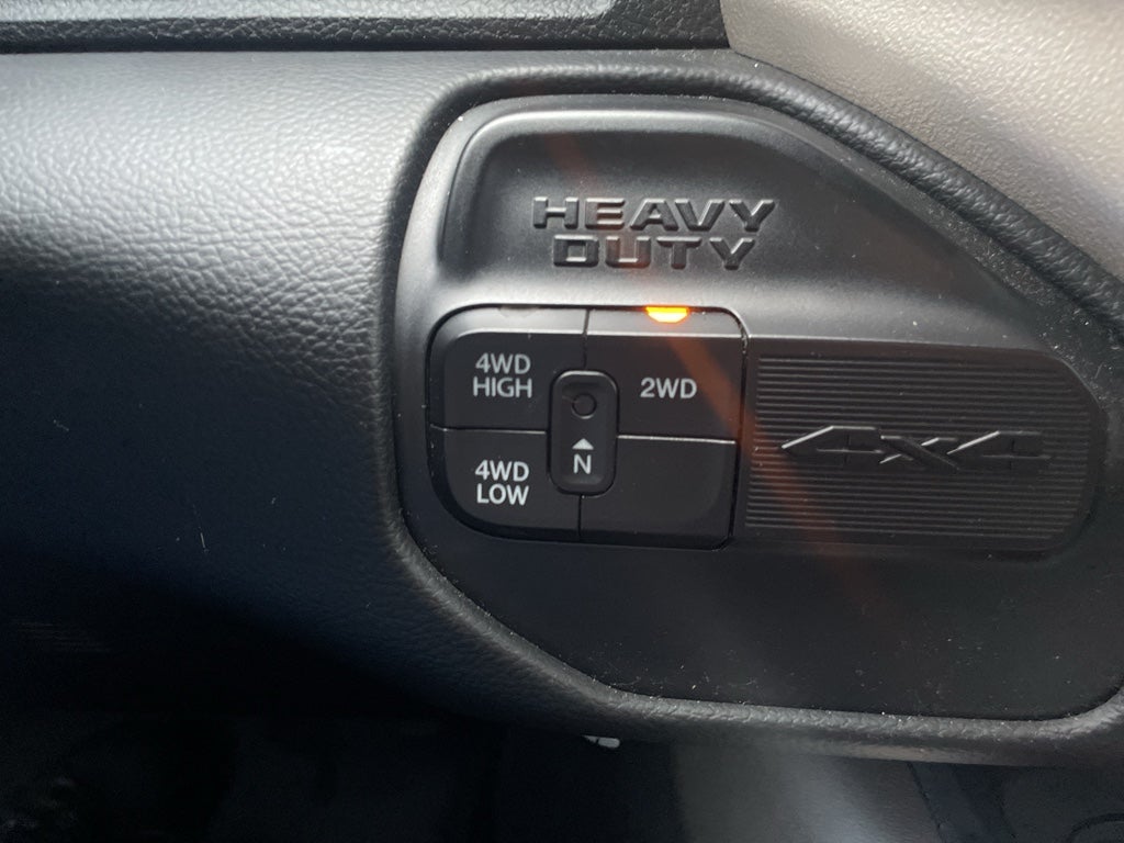 2019 RAM 3500 Laramie Crew Cab 4x4 8' Box