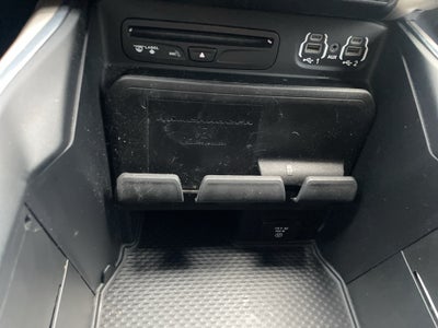 2019 RAM 3500 Laramie Crew Cab 4x4 8' Box