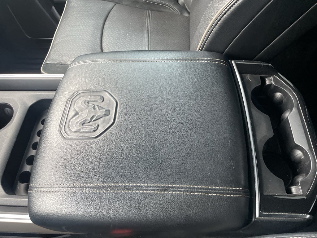 2019 RAM 3500 Laramie Crew Cab 4x4 8' Box