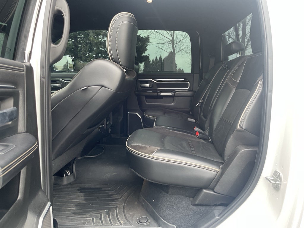 2019 RAM 3500 Laramie Crew Cab 4x4 8' Box