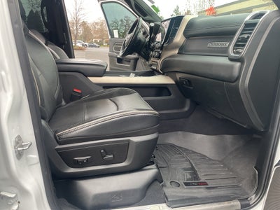 2019 RAM 3500 Laramie Crew Cab 4x4 8' Box