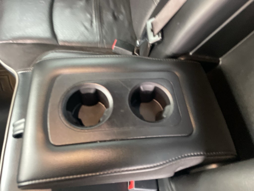 2019 RAM 3500 Laramie Crew Cab 4x4 8' Box