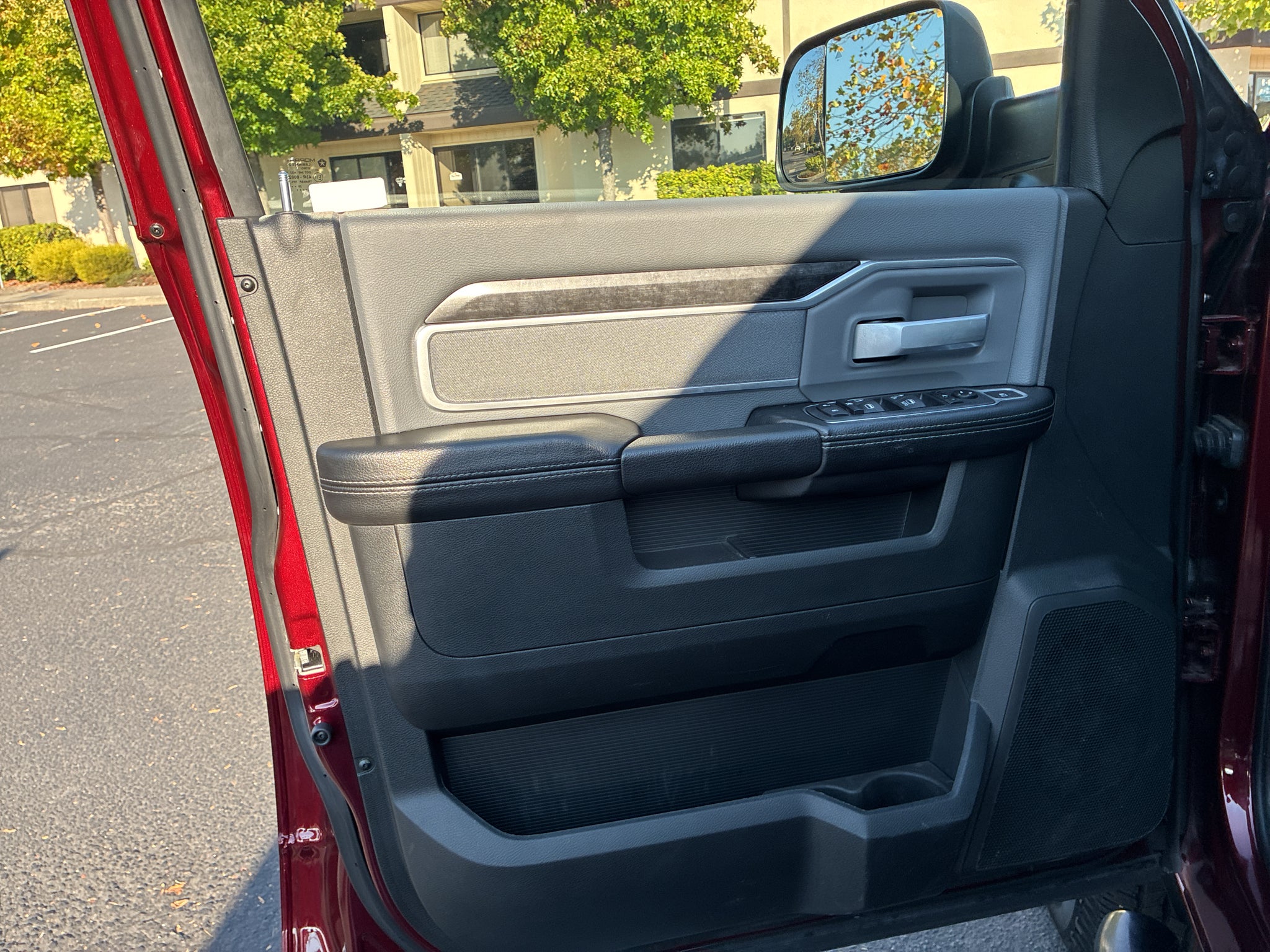 2020 RAM 2500 Big Horn Crew Cab 4x4 6'4" Box