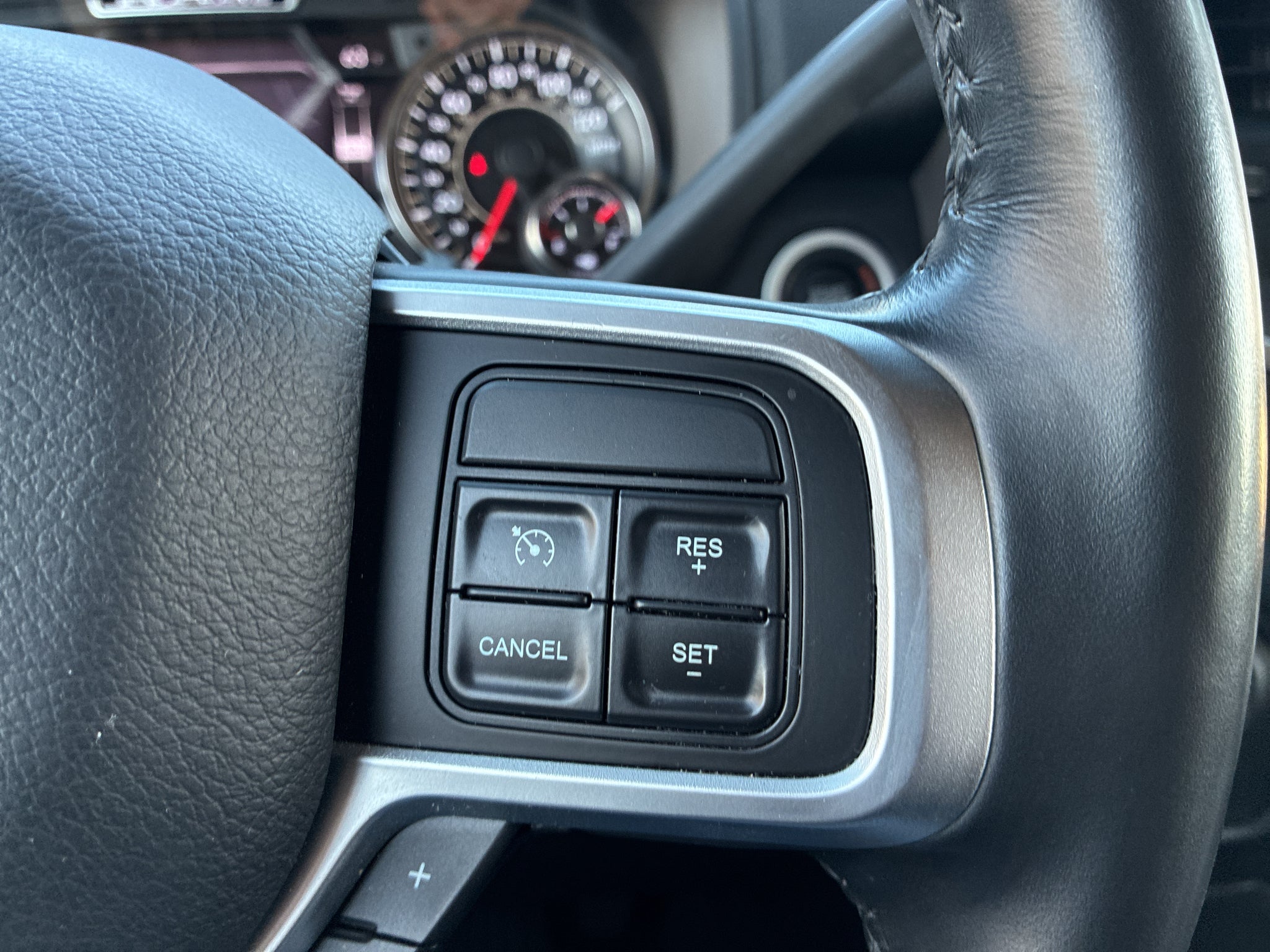 2020 RAM 2500 Big Horn Crew Cab 4x4 6'4" Box