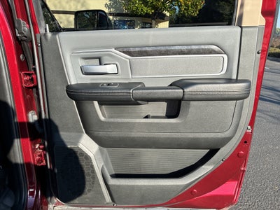2020 RAM 2500 Big Horn Crew Cab 4x4 6'4" Box