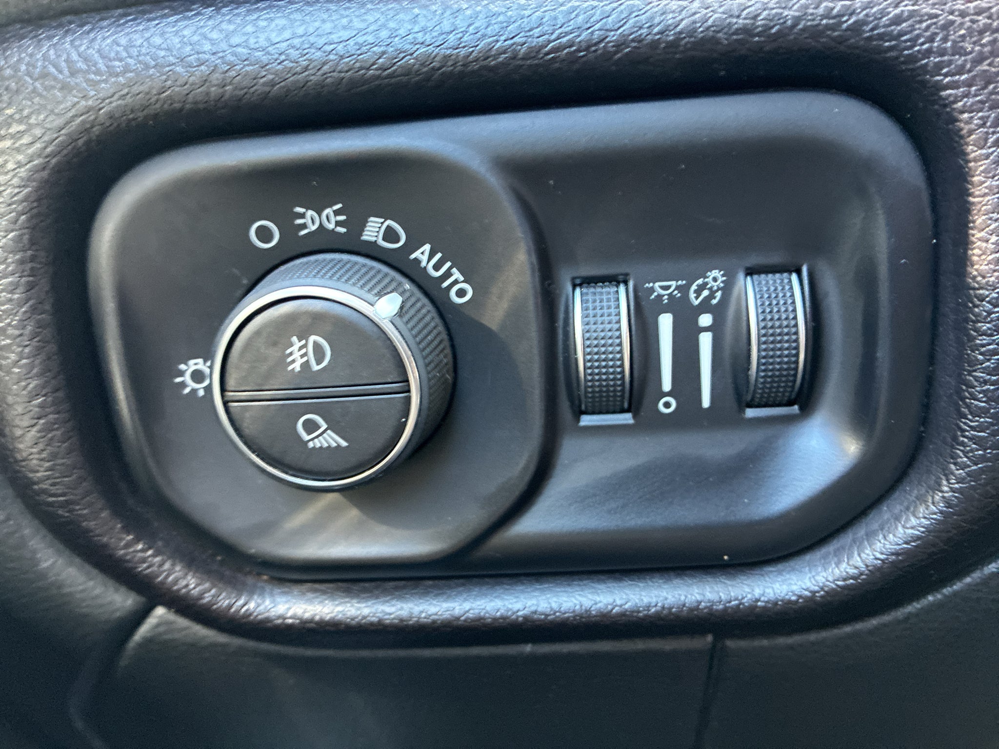 2022 RAM 2500 Laramie Crew Cab 4x4 6'4" Box