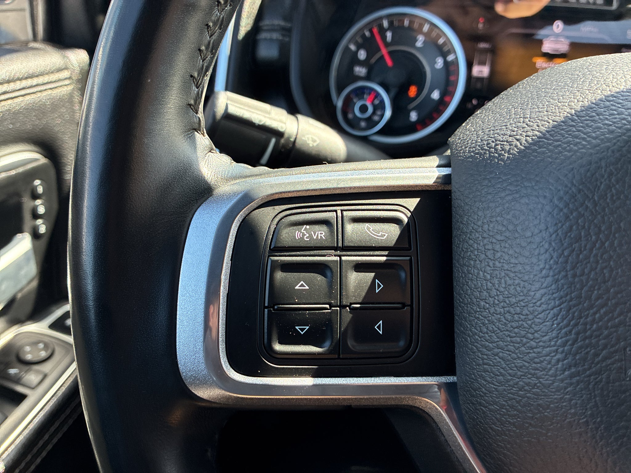 2022 RAM 2500 Laramie Crew Cab 4x4 6'4" Box