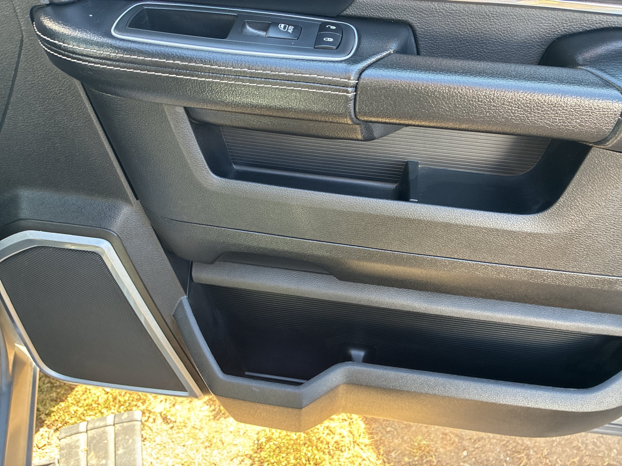 2022 RAM 2500 Laramie Crew Cab 4x4 6'4" Box