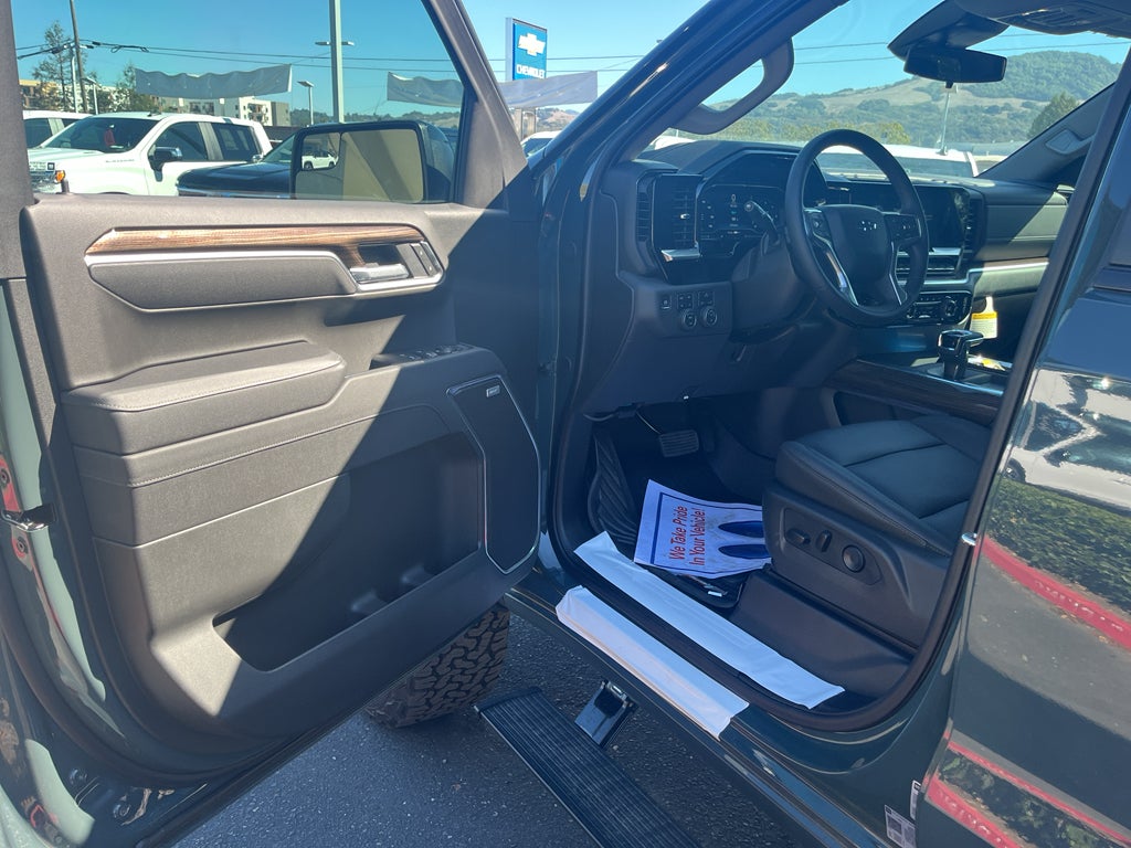 2025 Chevrolet Silverado 1500 LT Trail Boss