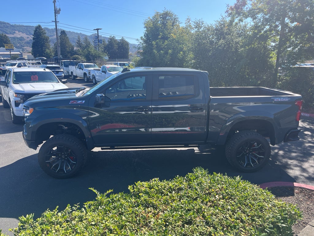 2025 Chevrolet Silverado 1500 LT Trail Boss