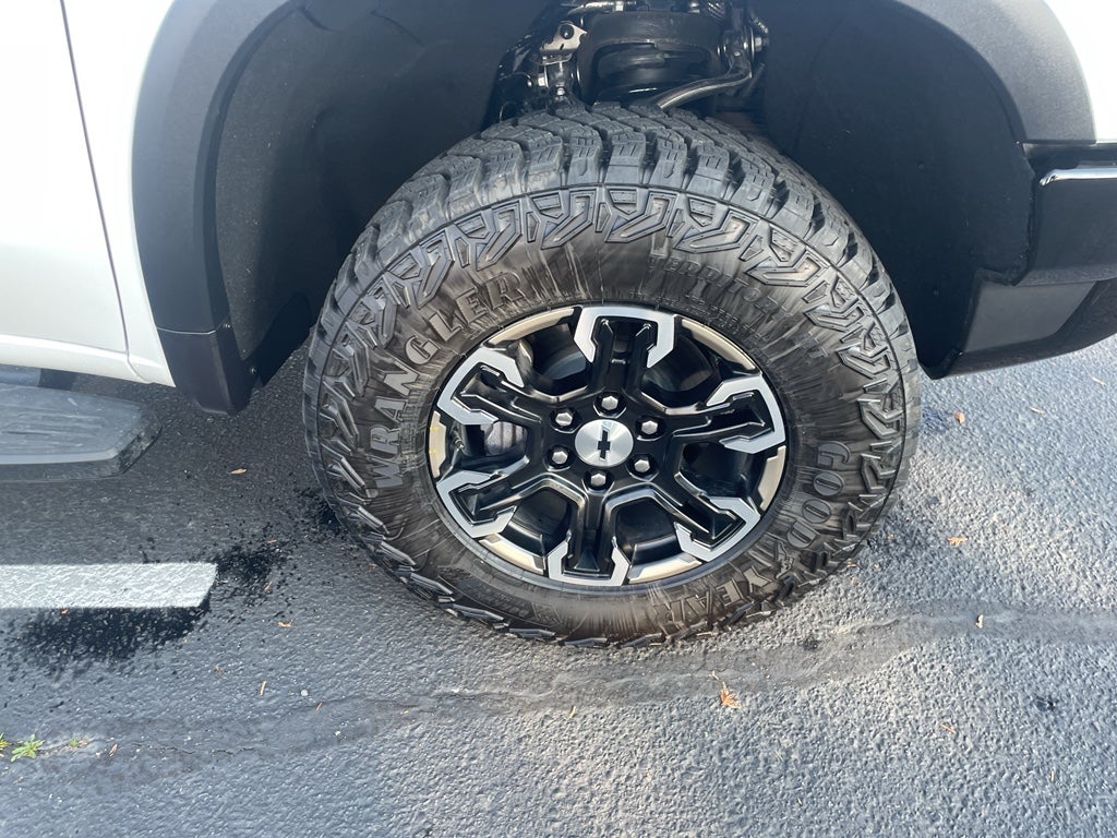 2025 Chevrolet Silverado 1500 ZR2