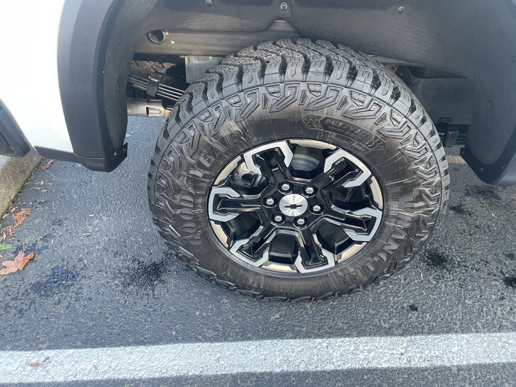 2025 Chevrolet Silverado 1500 ZR2