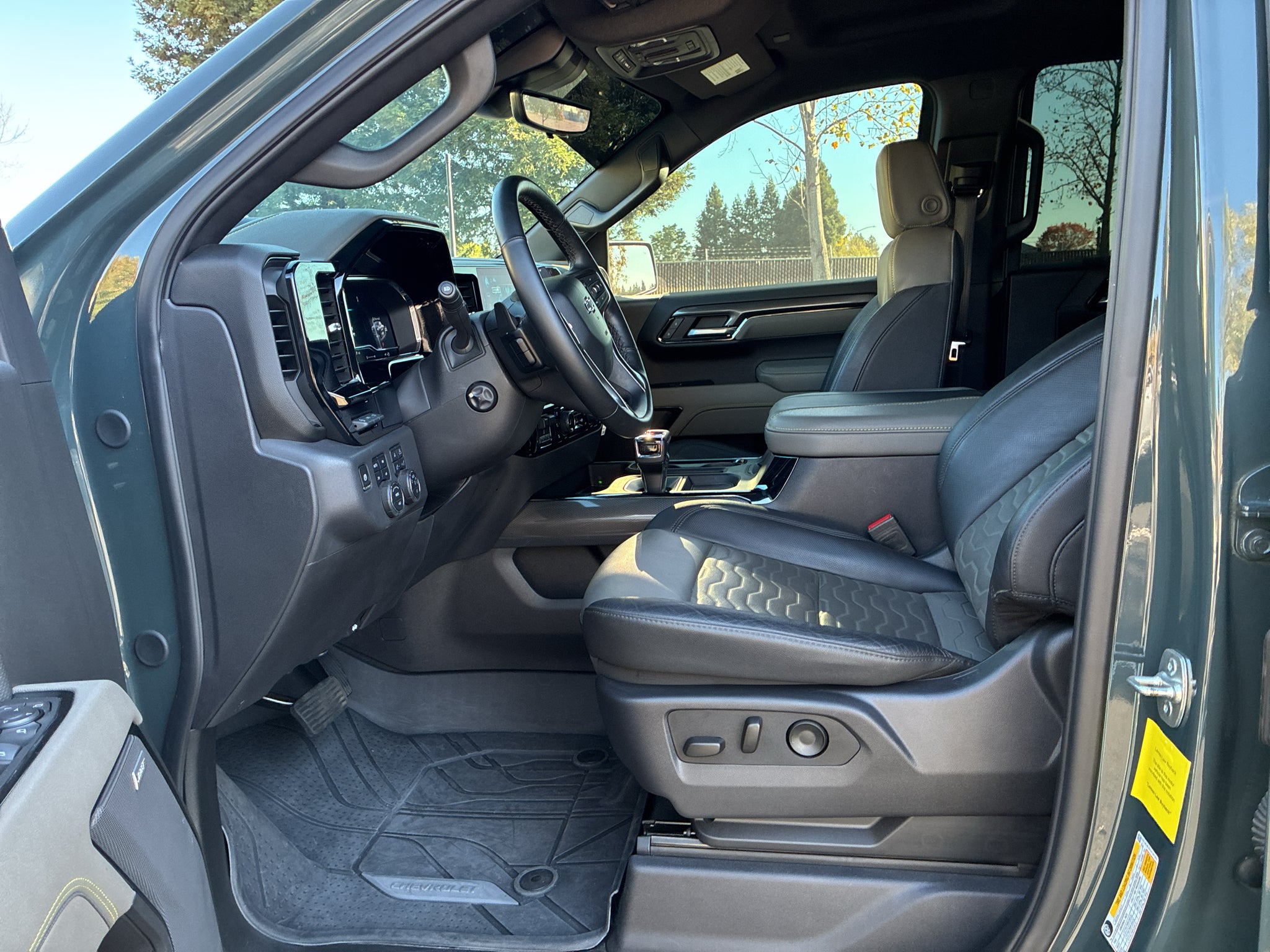 2025 Chevrolet Silverado 1500 ZR2