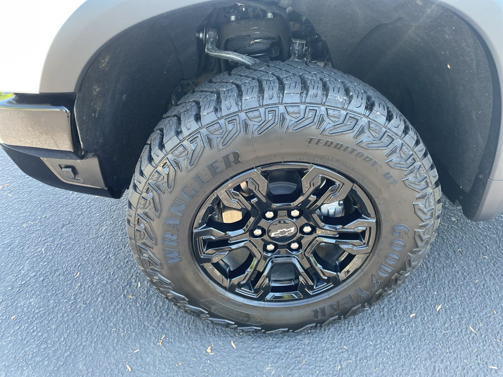 2025 Chevrolet Silverado 1500 ZR2