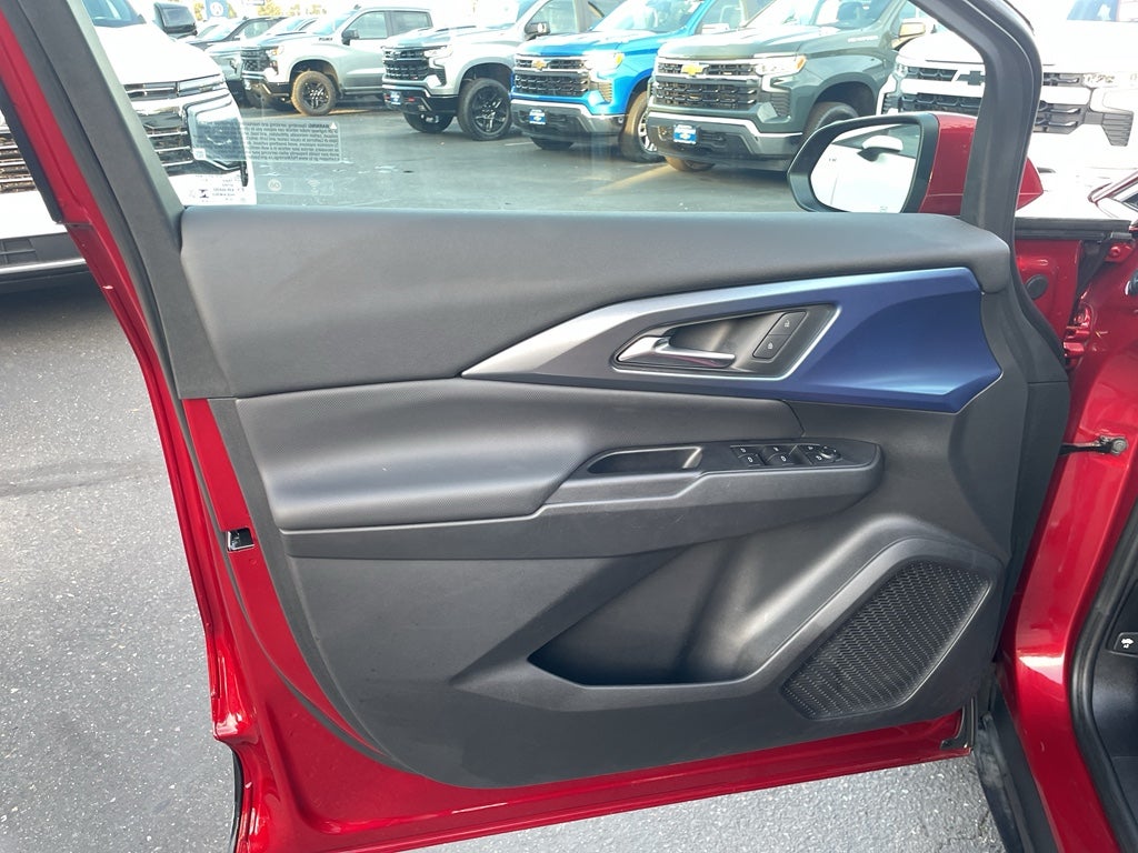 2025 Chevrolet Equinox EV LT