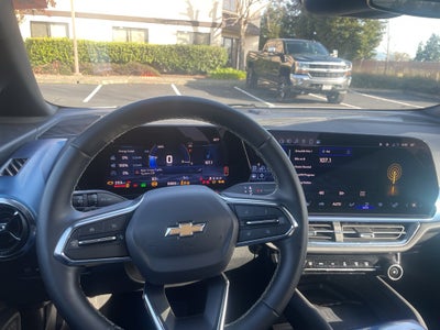 2025 Chevrolet Equinox EV LT