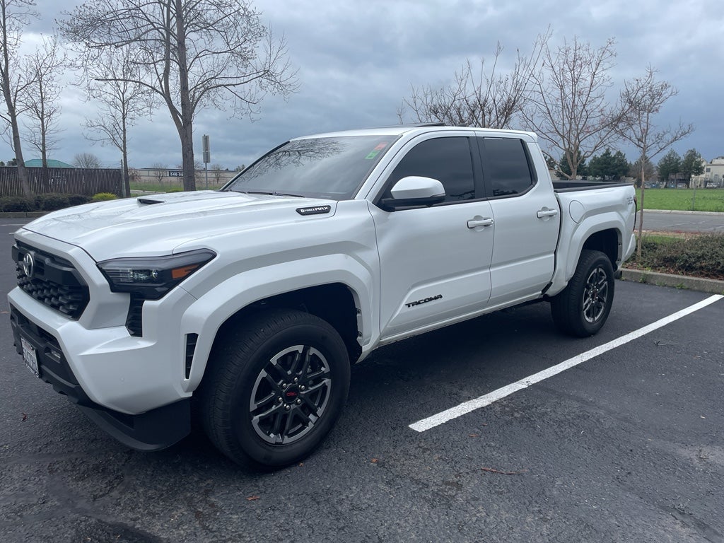 2025 Toyota Tacoma Hybrid TRD Sport 4WD