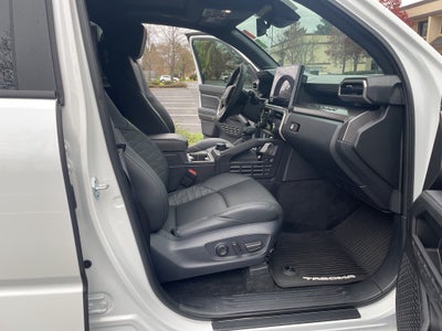 2025 Toyota Tacoma Hybrid TRD Sport 4WD