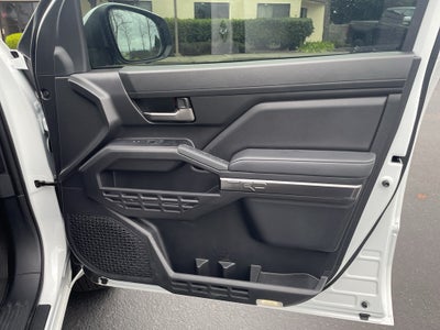 2025 Toyota Tacoma Hybrid TRD Sport 4WD