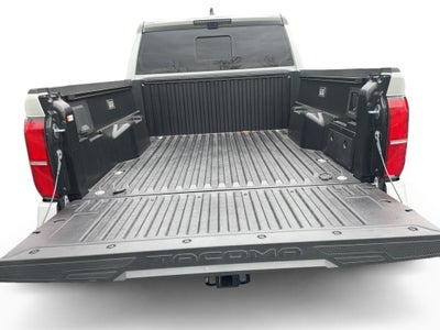 2025 Toyota Tacoma Hybrid TRD Sport 4WD