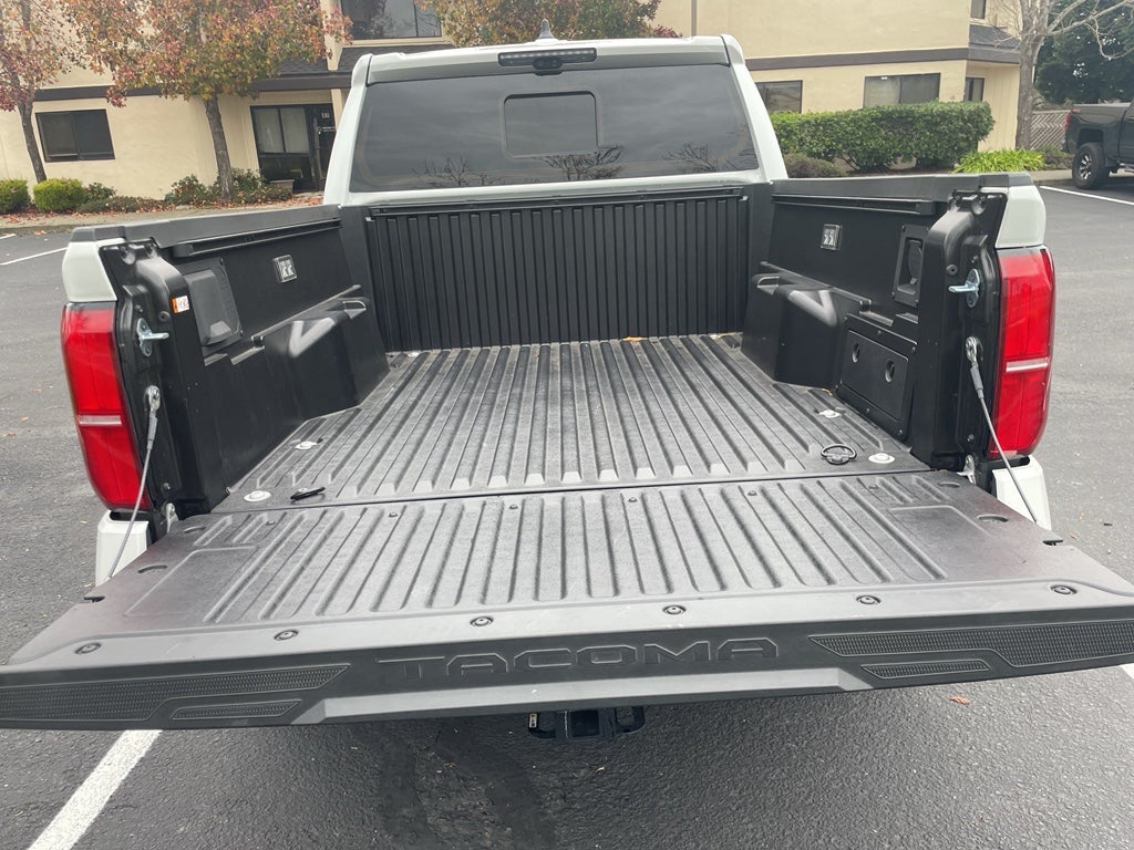 2025 Toyota Tacoma Hybrid TRD Sport 4WD