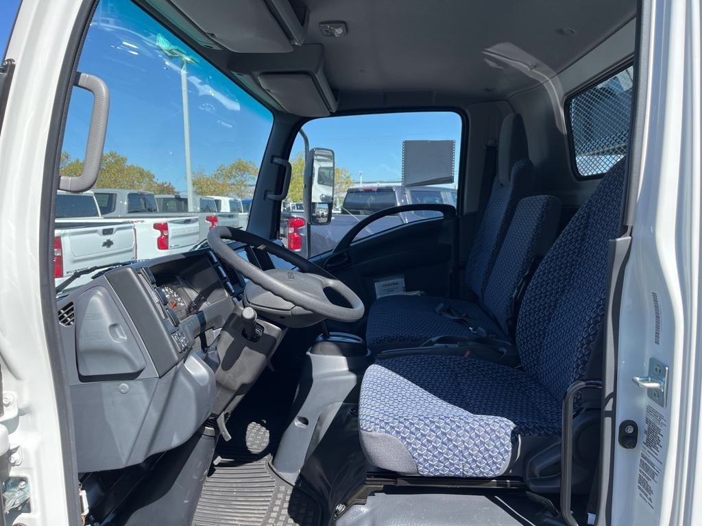 2025 Chevrolet Low Cab Forward 4500 MEDIUM ASH GRAY