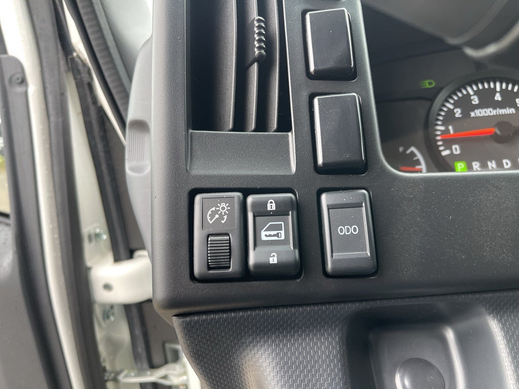 2025 Chevrolet Low Cab Forward 4500 MEDIUM ASH GRAY