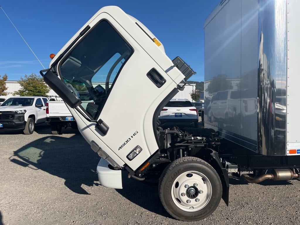 2024 Chevrolet Low Cab Forward 4500 Base
