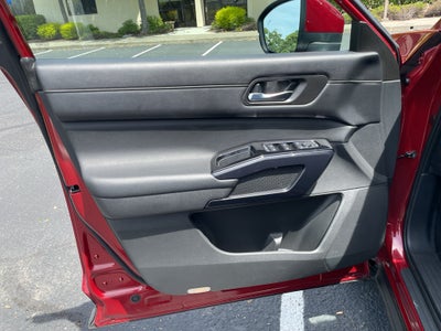 2022 Nissan Pathfinder SV 4WD