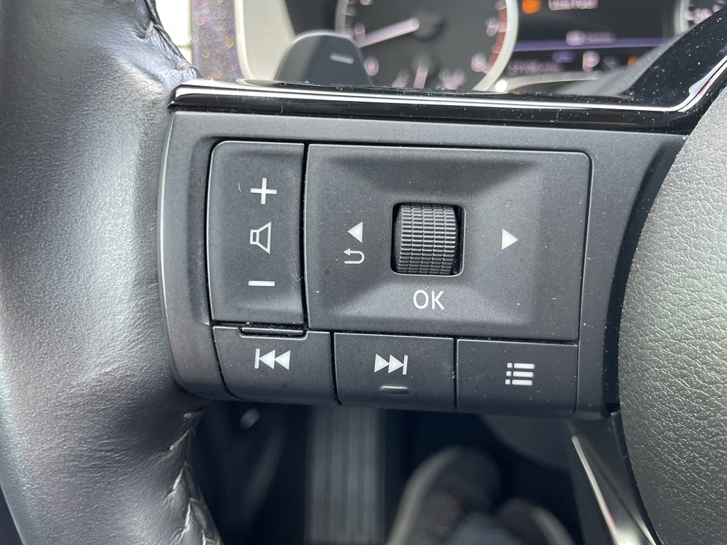 2022 Nissan Pathfinder SV 4WD