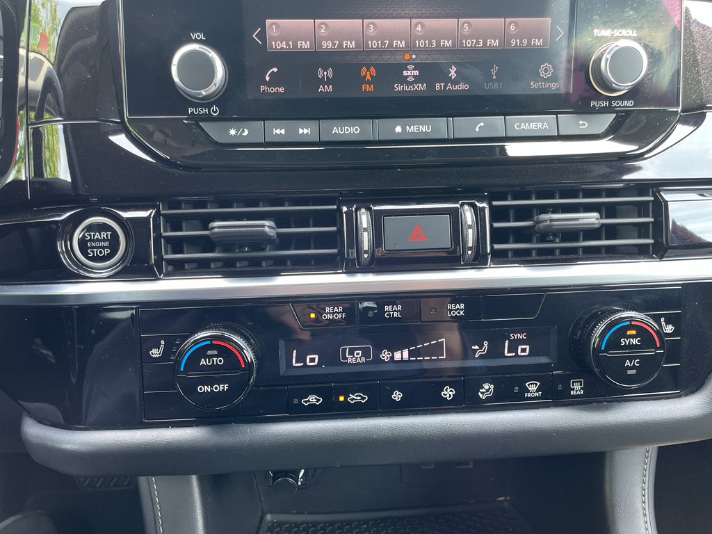 2022 Nissan Pathfinder SV 4WD