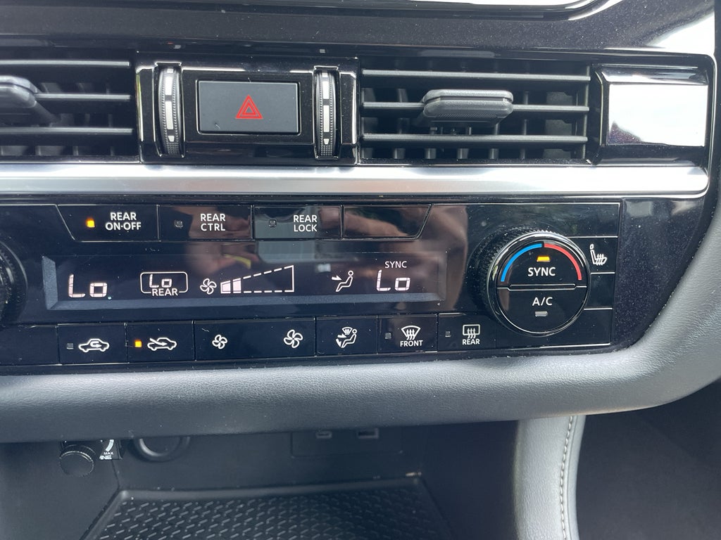 2022 Nissan Pathfinder SV 4WD