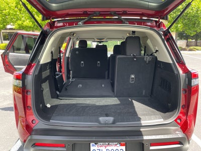 2022 Nissan Pathfinder SV 4WD