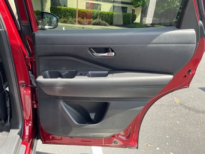 2022 Nissan Pathfinder SV 4WD