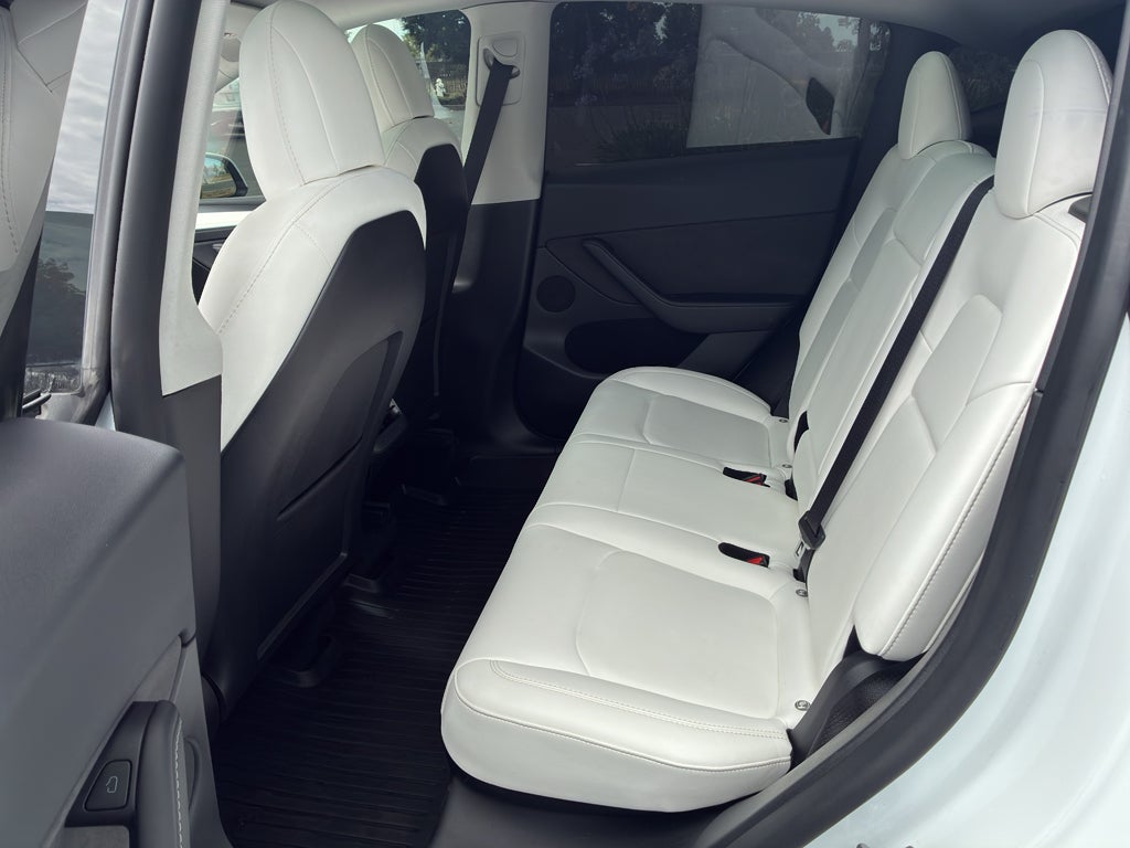 2022 Tesla Model Y Performance Dual Motor All-Wheel Drive
