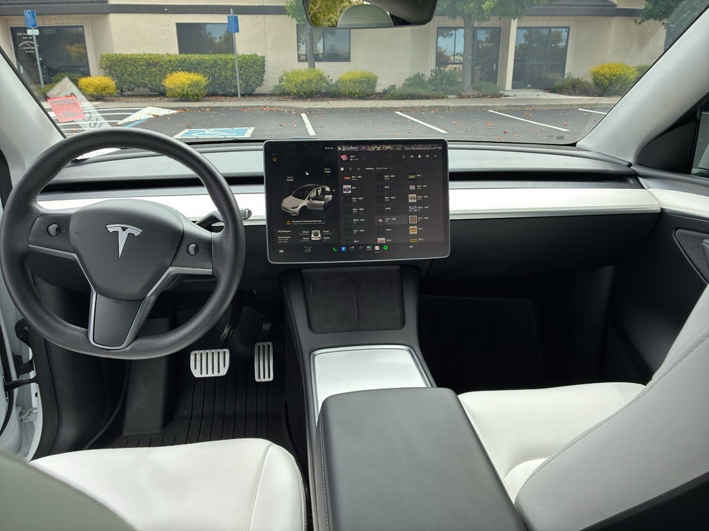 2022 Tesla Model Y Performance Dual Motor All-Wheel Drive