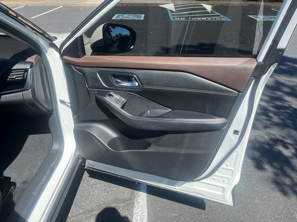 2023 Nissan Rogue SL Intelligent AWD