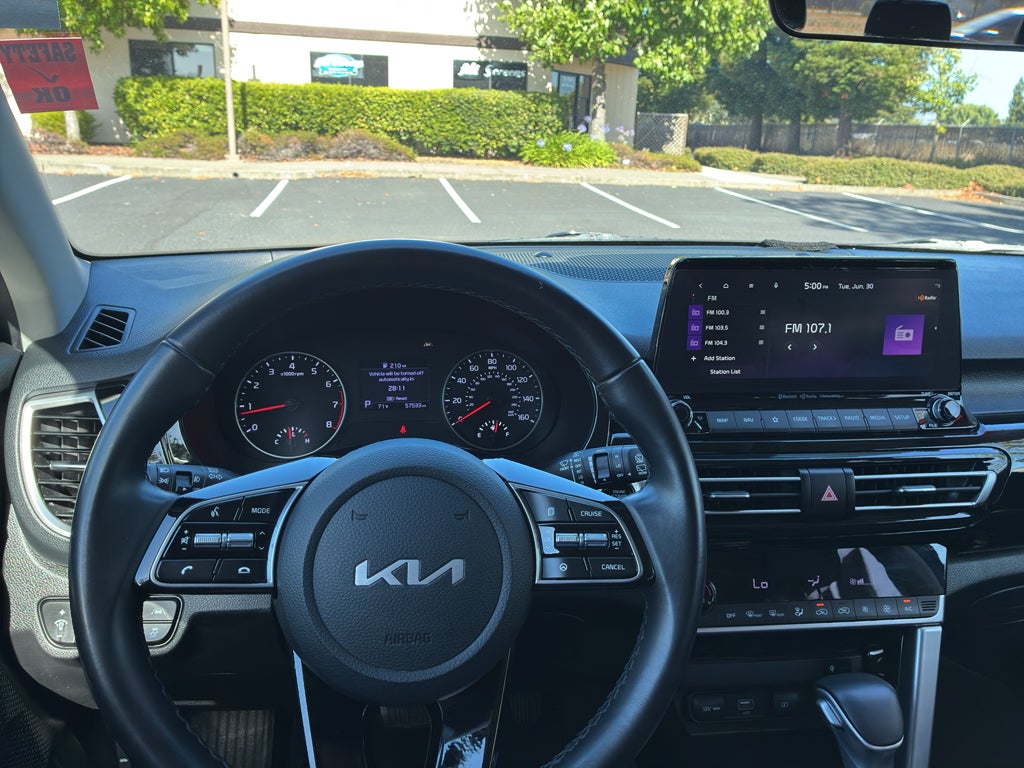 2023 Kia Seltos EX